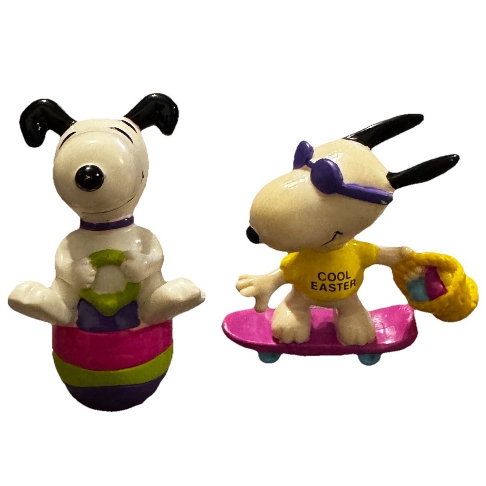 Vintage‎ Peanuts Snoopy Easter Figurine Cool Easter Egg